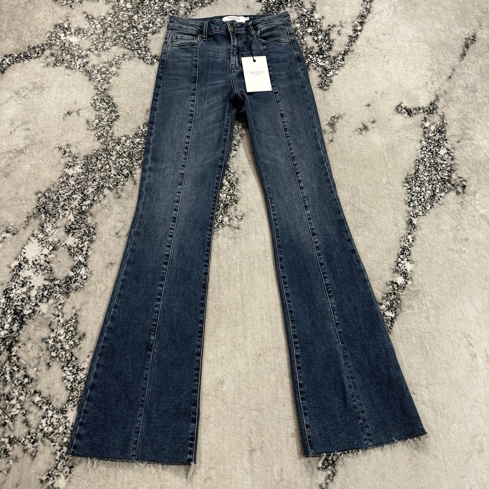 Hidden Happi Pintuck Seam Flare Jeans Size 26 Medium Wash Raw Hem
